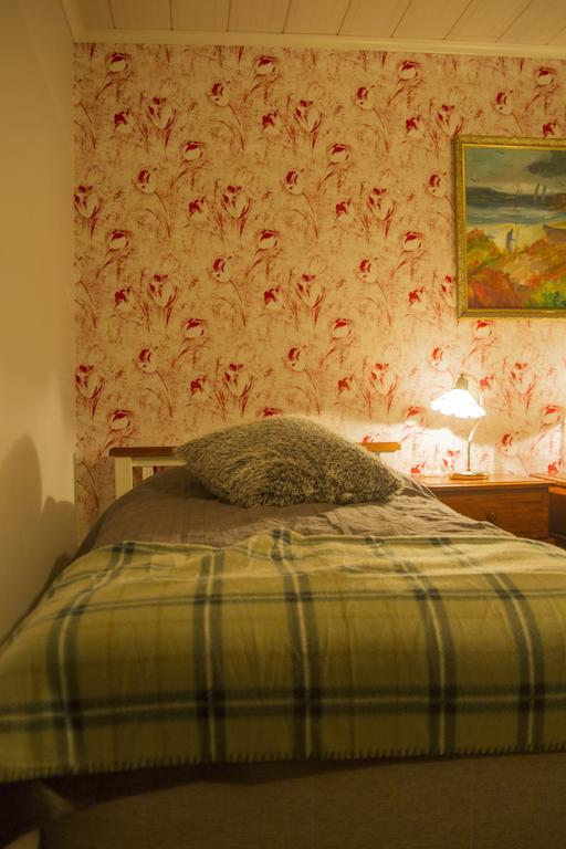 Hallebergs Bed&Breakfast Skara Habitación foto